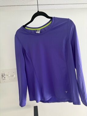 Old Navy Active Long Sleeve Top women’s purple